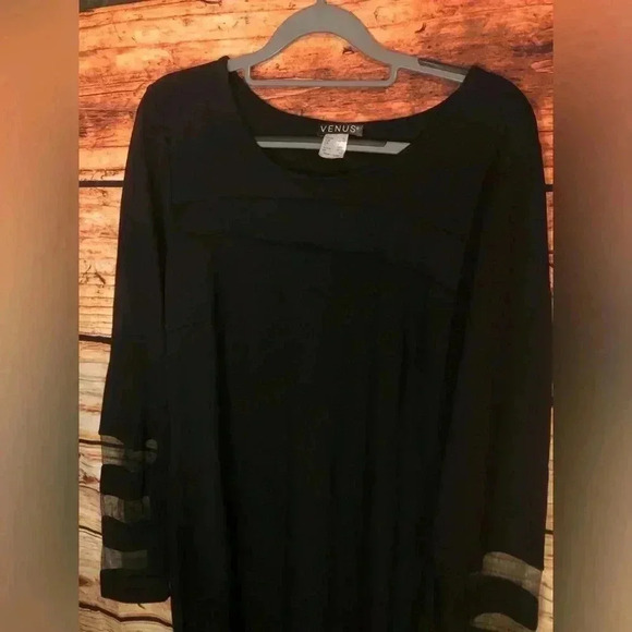 Mesh Detail Bodycon Dress - Picture 15 of 16